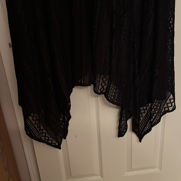 Black dress - Picture 4 of 4